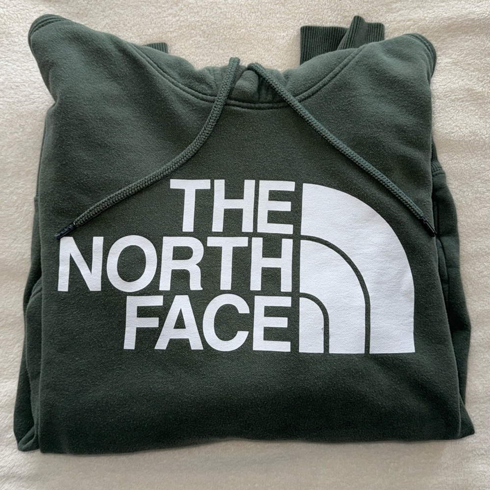 Men’s North Face Sweatshirt